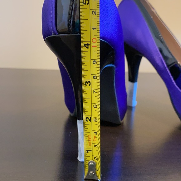 Forever Colorblock Heels - Picture 4 of 10